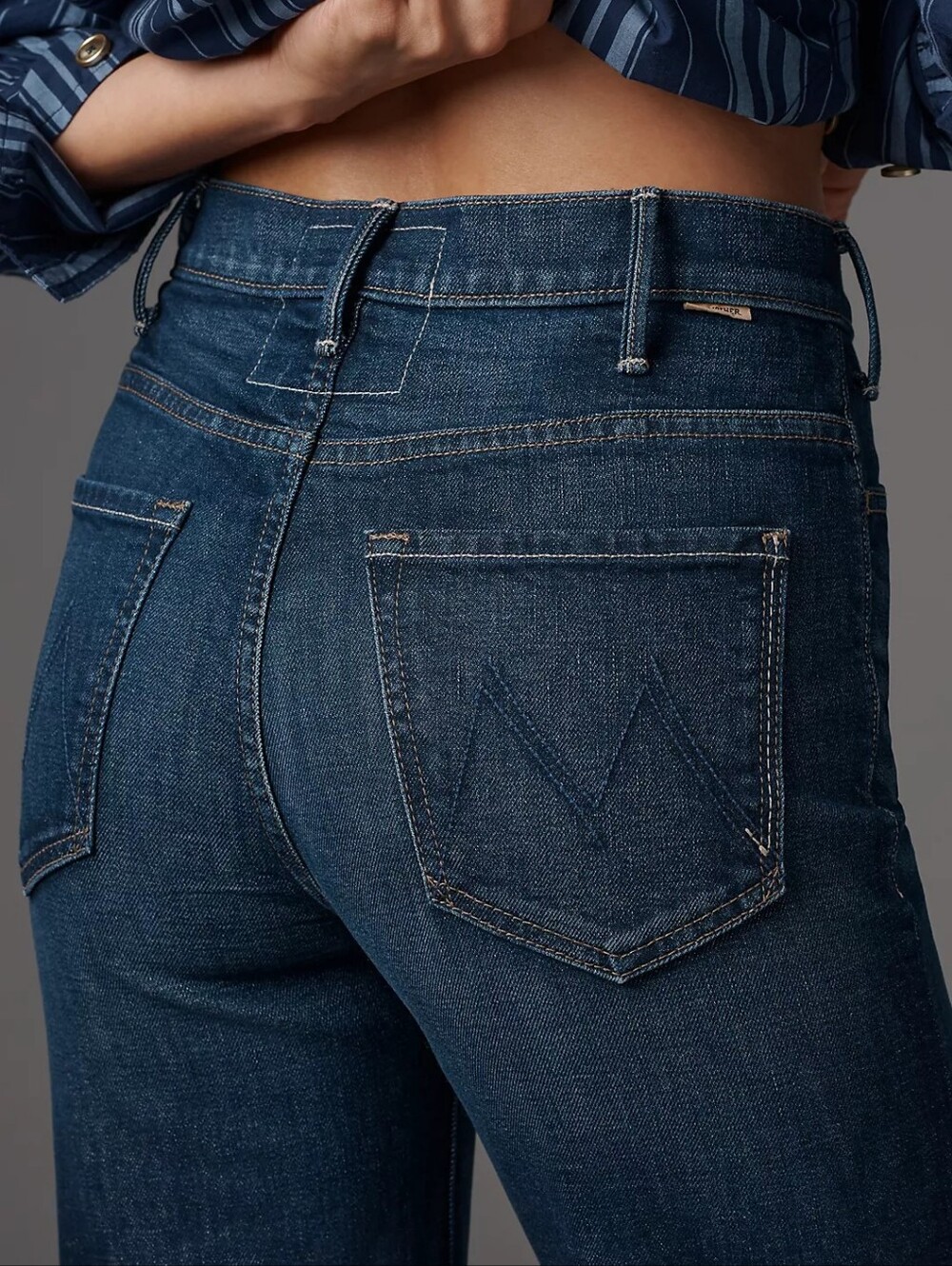 MOTHER High Rise Wide Leg Jeans in Dark Indigo with Contrast Cuffs - Picture 3 of 15